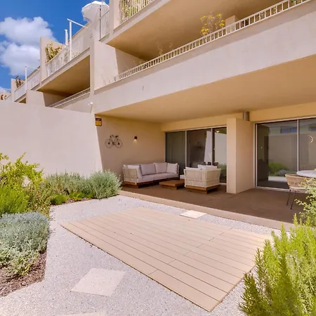 Exclusive 2bdr In The Nine Apartamento